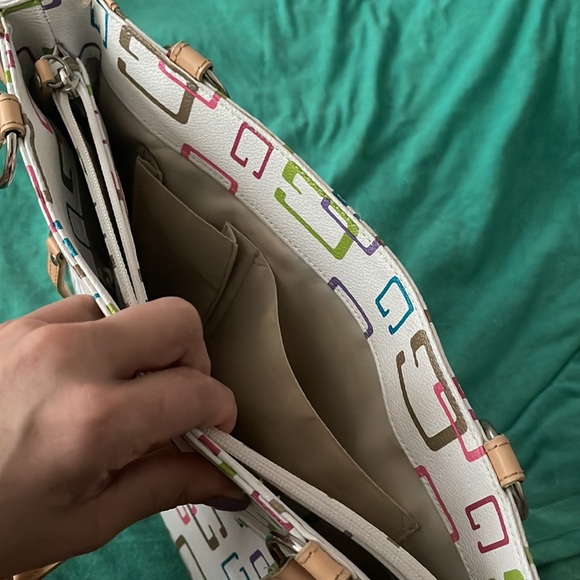 New GUESS purse. Roomy yet slim. - Picture 5 of 5